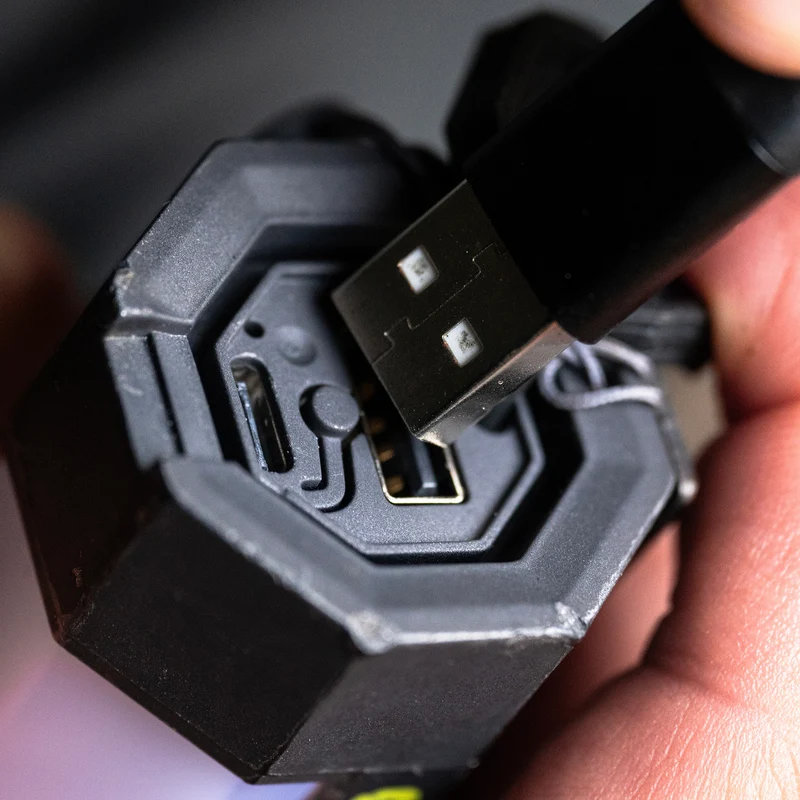 Vault USB-A auf Multi-Out-Kabel 1 m/2 m