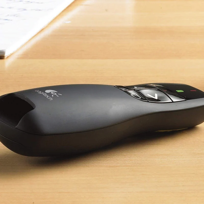 Logitech Wireless Presenter R400, Wireless Presentation Remote Clicker with 50 ft Red Laser Pointer 910-001356