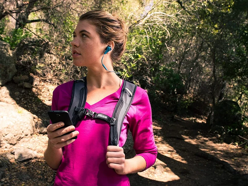 JBL REFLECT BT In-Ear Bluetooth Sports Headphones with 3-Button Remote and Microphone (Renewed)