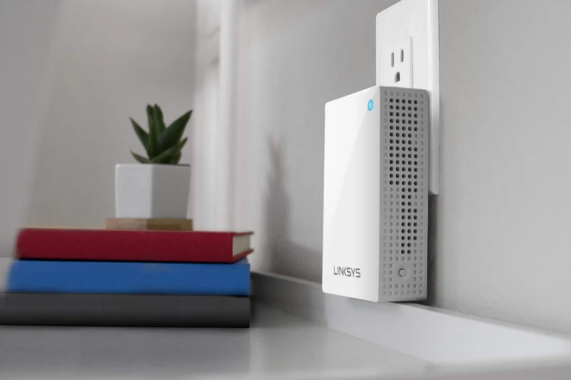 Linksys WHW0101P Velop Mesh WiFi Extender: Wall Plug-in, Wireless Range and Speed Booster for Velop Mesh Wi-Fi System, Single Outlet (White)