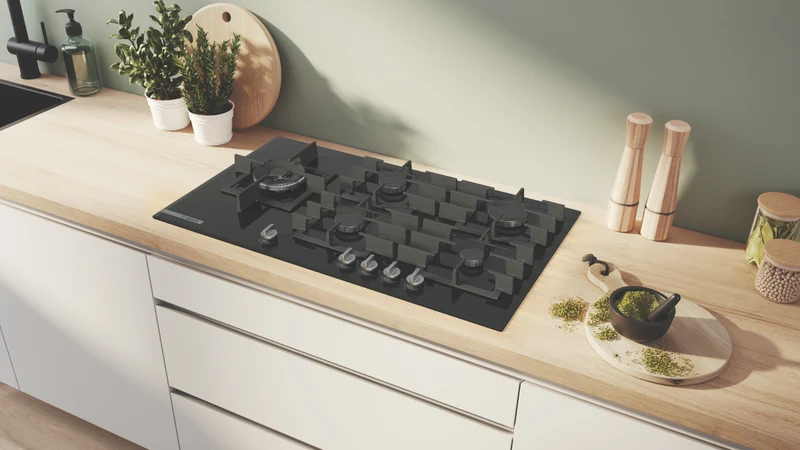 Bosch Series 8, 90cm Gas Cooktop Tempered Glass, Black