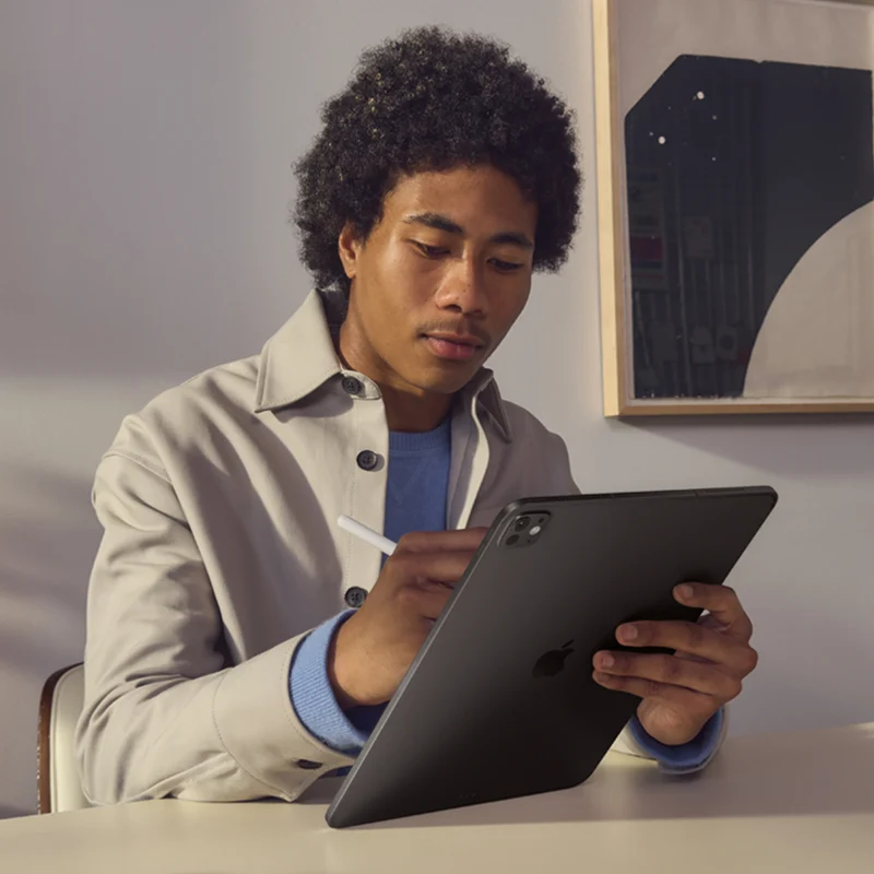 Apple iPad Pro 13" M5 Wi-Fi 2TB Standard glass - Space Black
