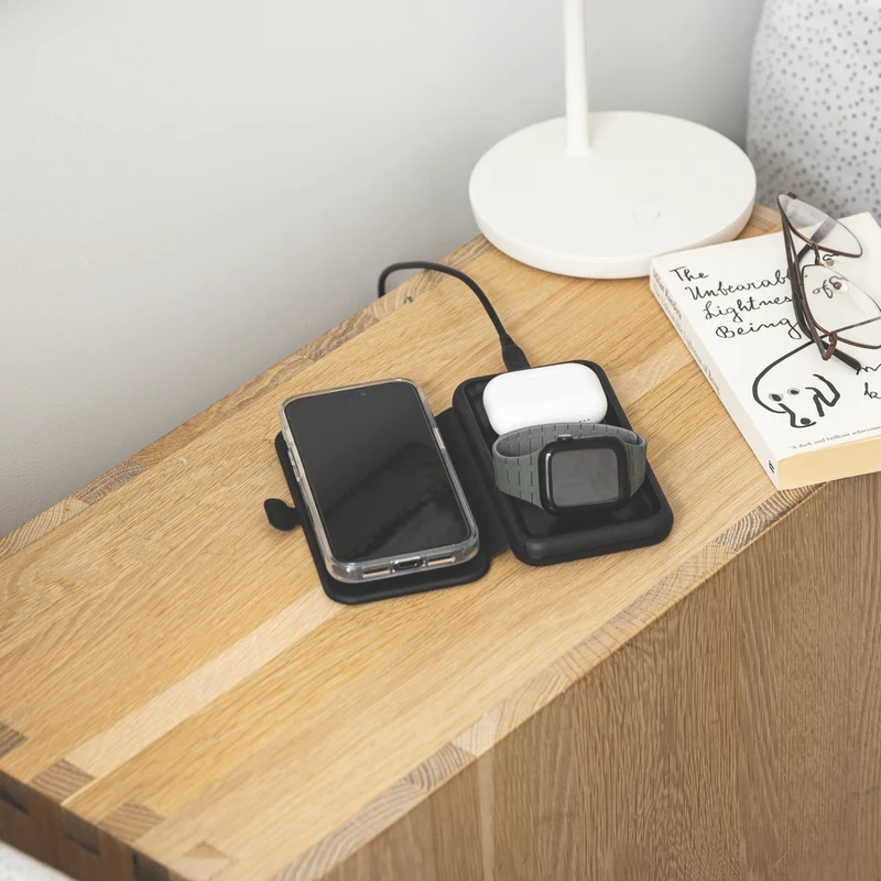Cygnett Voyager Qi2.0 MagTravel 3-in-1 Travel Charger