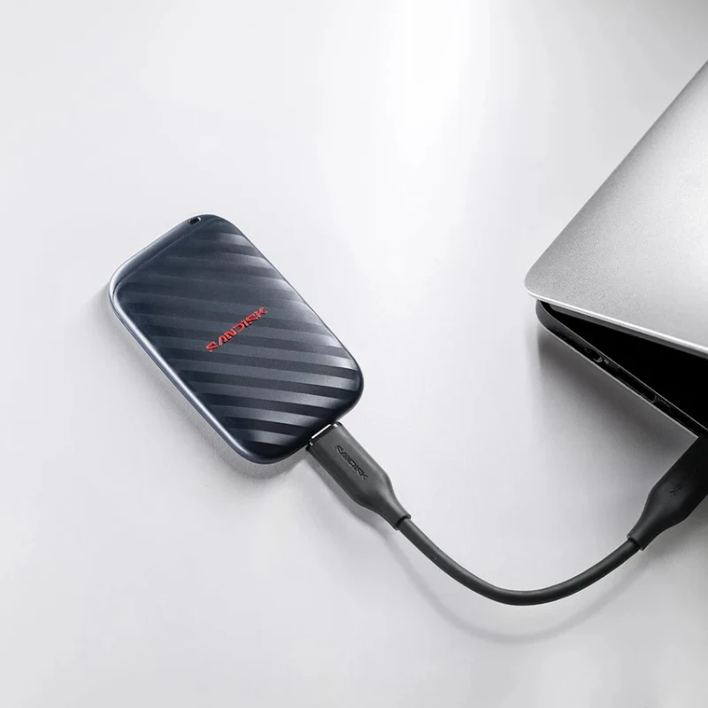 محرك أقراص صلبة SSD محمول سانديسك – سعة 1 تيرابايت / سرعة تصل إلى 600 ميجابايت/ثانية / USB-C 3.2 الجيل الثاني / محرك أقراص صلبة SSD خارجي