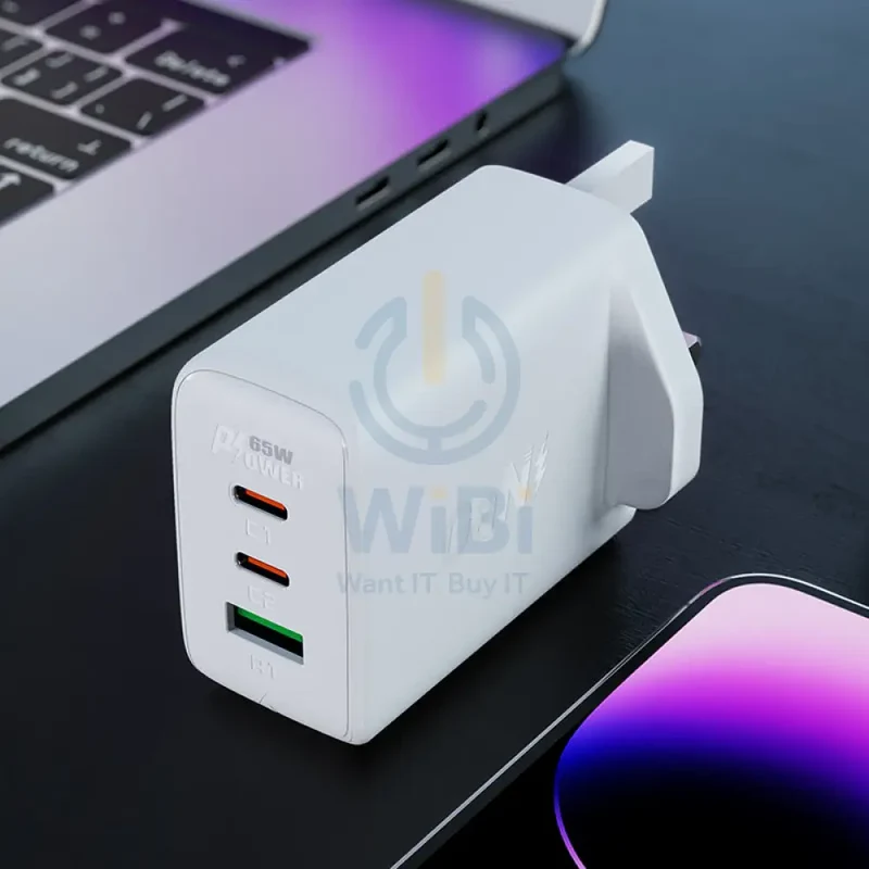 ACEFAST Fast Charge Wall Charger A44 PD65W GaN (2*USB-C+USB-A) charger (UK) - White