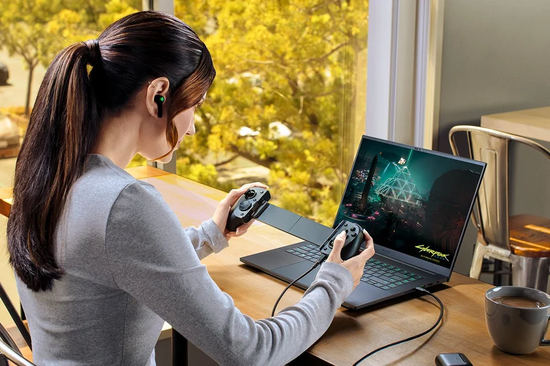 وحدة تحكم ألعاب ريزر كيشي V3 برو XL، USB-C، أسود