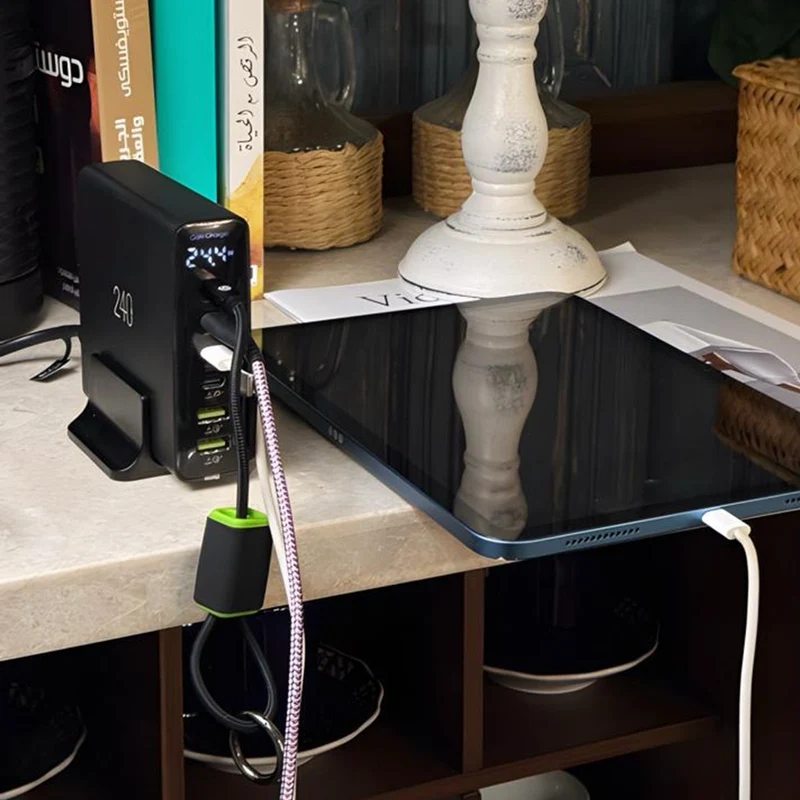 GOUI Gan Desktop Charger - 240W / USB-C / USB-A / Black