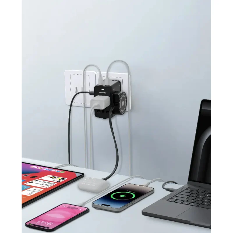Porodo Voyage Universal Travel Adapter - USB-C / USB-A / Black