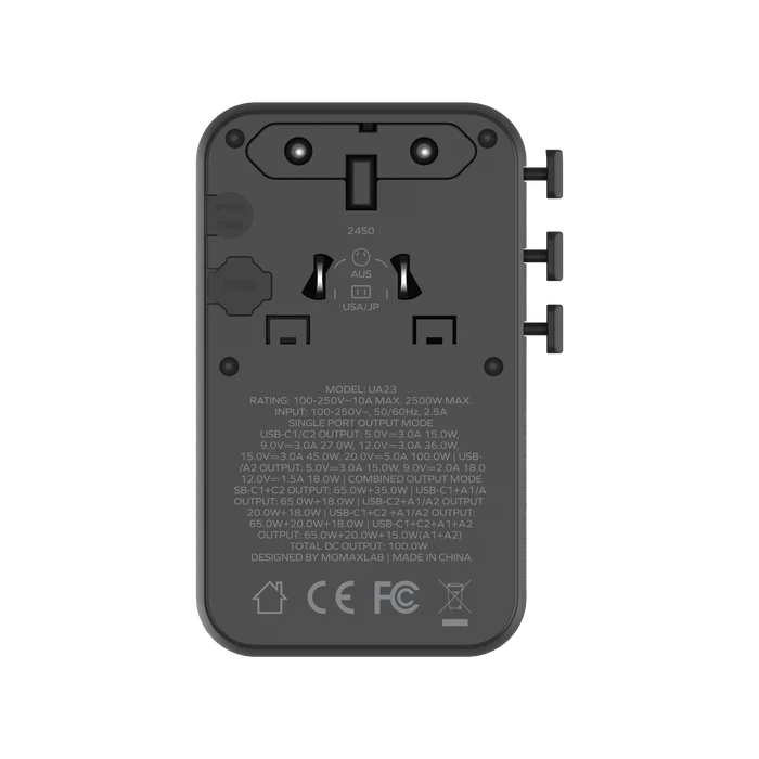 شاحن سفر عالمي موماكس GaN بأربعة منافذ مع مخرجي AC - 100 واط / USB-A / USB-C / أسود
