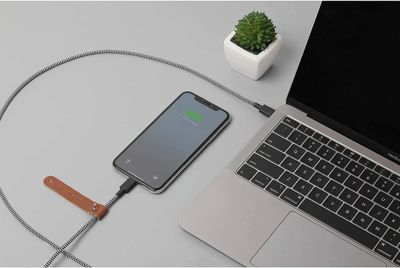 كابل نيتف يونيون بيلت - يو إس بي A / لايتنينج / بطول 1.2 متر / زيبرا