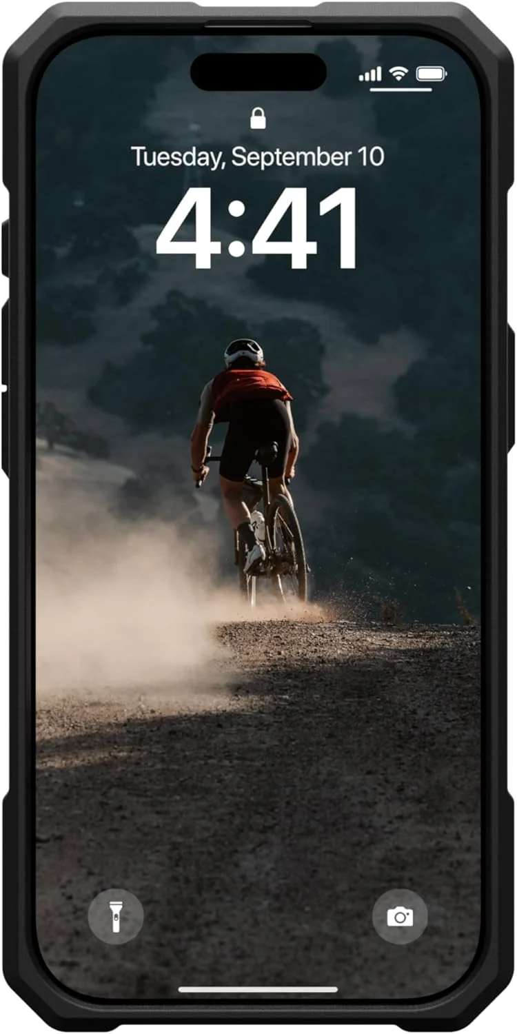 UAG iPhone 16 Pro Monarch Pro Magsafe Case - Carbon Fiber