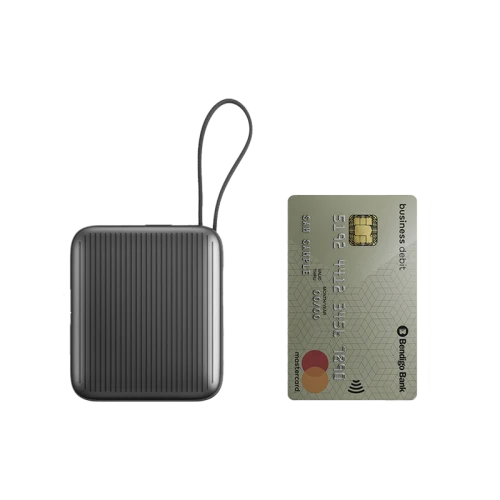 باور بانك إنرجيا إنتجرا ميني 35 بسعة 10000 مللي أمبير ساعة مع كابل USB-C مدمج وشاشة - رمادي معدني