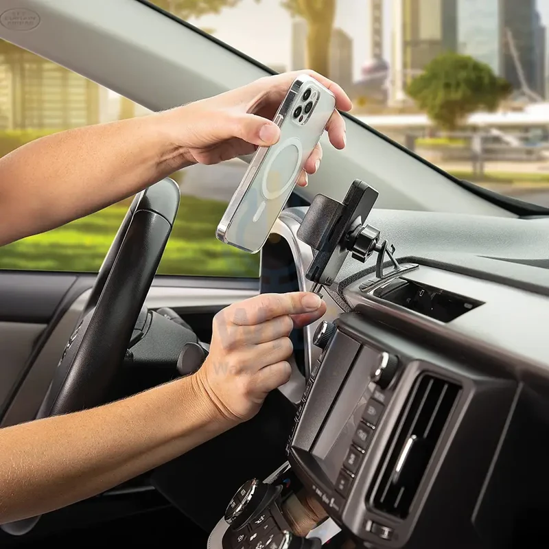 NiteIze Squeeze™ Universal Dash Mount