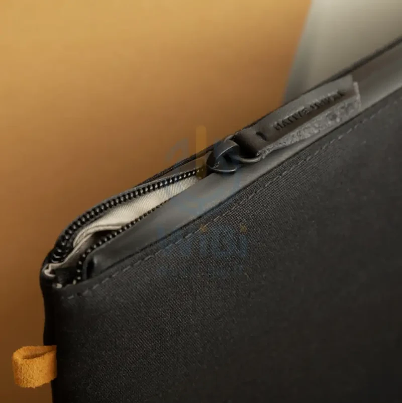 Native Union MacBook Pro 16" Stow Lite Sleeve - Black