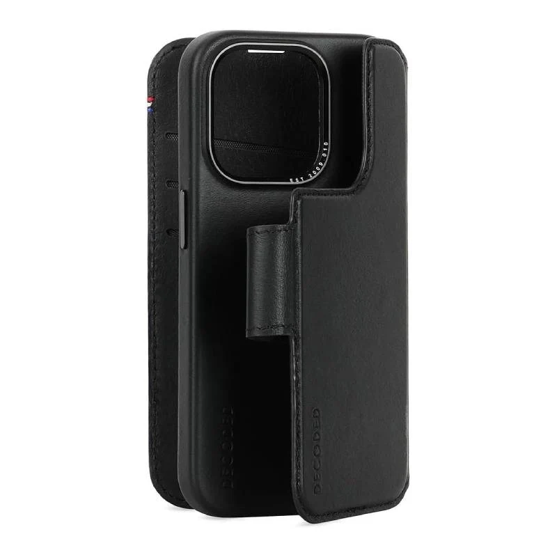 Decoded Leather Detachable Wallet Magsafe Case - Apple iPhone 15 Pro / Black