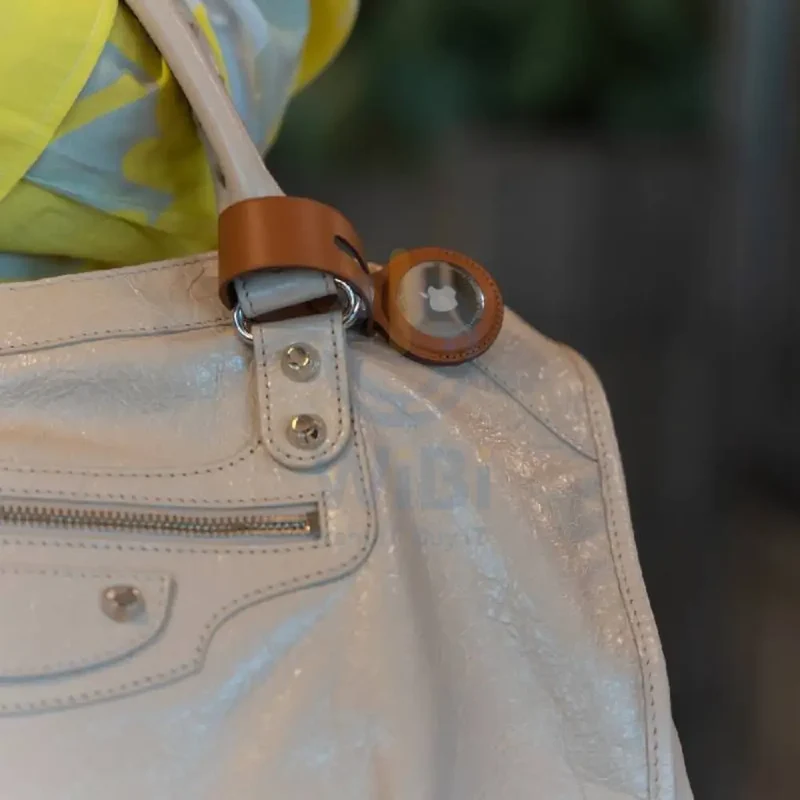 Apple AirTag Leather Loop - Saddle Brown