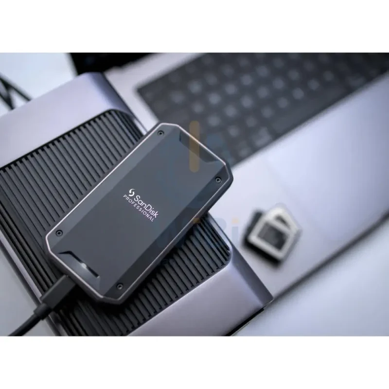 SanDisk Professional Pro-G40 Portable SSD - 2TB / Up to 3000 MB/s / USB-C / External SSD (Solid State Drive)