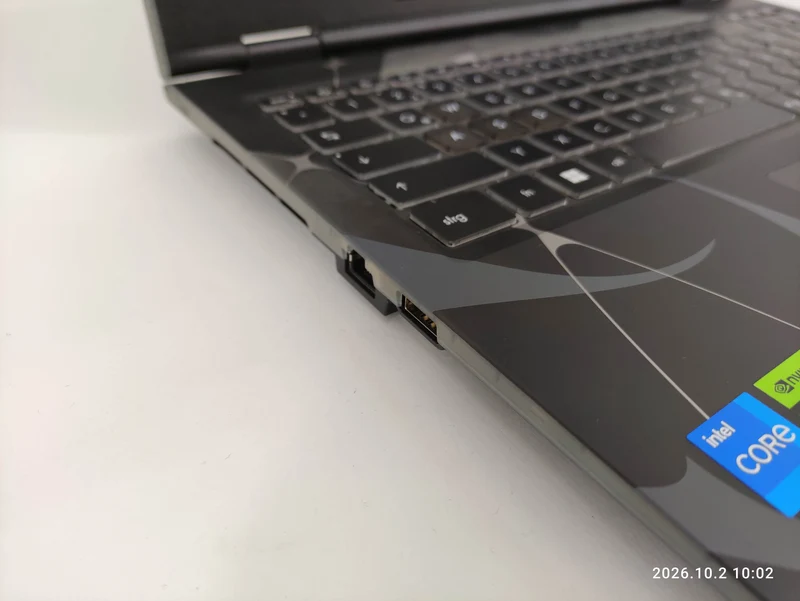 MSI Laptop Cyborg 15 B13WEKG-867DENN - Refurbished