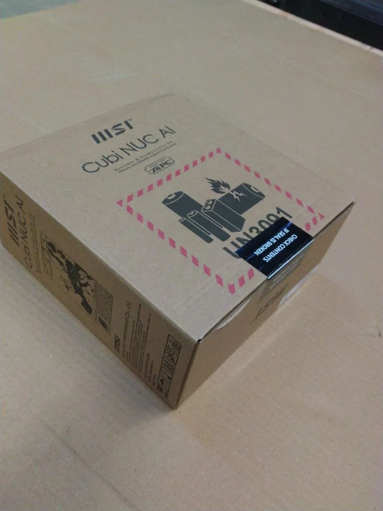 MSI Mini Barebone PC Cubi NUC AI 1UMG-019BEU-B5125HXX ****Verpackung leicht beschädigt****