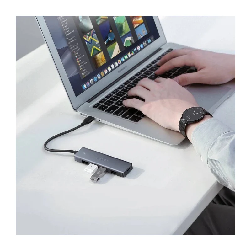 موزع USB يو جرين - 4× USB 3.0 جيل 1 مع منفذ طاقة Micro-USB ‏(CM219 50985)