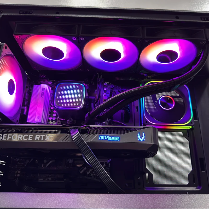 Sophos Astra Black Desktop Gaming PC | AMD Ryzen 7 7700 | 32GB (2x16GB) RAM | 1TB SSD | RTX 5070 | Windows 11 Pro