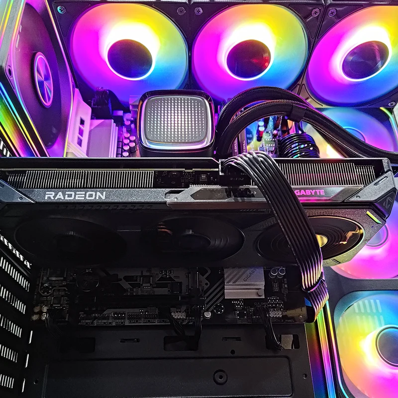 Sophos Luxe Black Desktop Gaming PC | AMD Ryzen 7 9700X | 32GB (2x16GB) RAM | 1TB SSD | RX 9060 XT | Windows 11 Pro