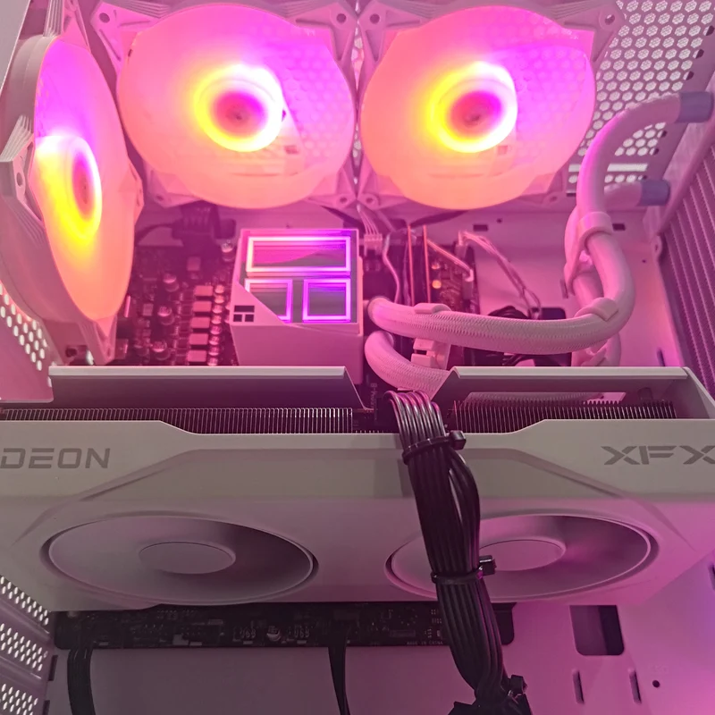 Aurora DK351 White Desktop Gaming PC | AMD Ryzen 7 8700F | 16GB (2x8GB) RAM | 1TB SSD | RX 9060 XT | Windows 11 Pro