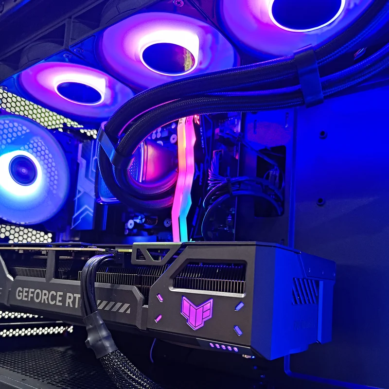 Sophos X5M Black Desktop Gaming PC | AMD Ryzen 7 9700X | 32GB (2x16GB) RAM | 1TB SSD | RTX 5070 | Windows 11 Pro