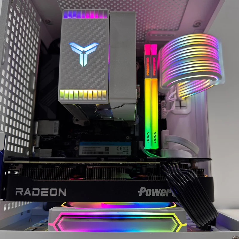 Sophos TK-0 White Desktop Gaming PC | AMD Ryzen 7 9700X | 32GB (2x16GB) RAM | 1TB SSD | RX 9060 XT | Windows 11 Pro