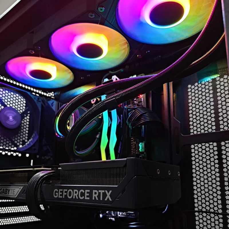 Ultra C102 Black Desktop Gaming PC | AMD Ryzen 7 9800X3D | 32GB (2x16GB) RAM | 2TB SSD | RTX 5070 Ti | Windows 11 Pro