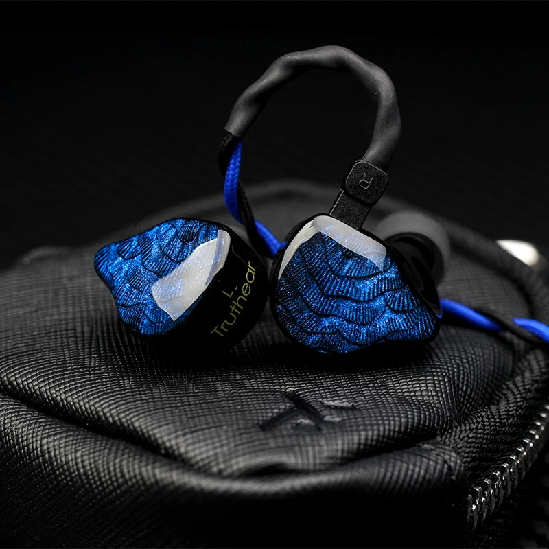 Truthear Nova 1DD + 4BA Hybrid In-Ear Monitor with Detachable Cable