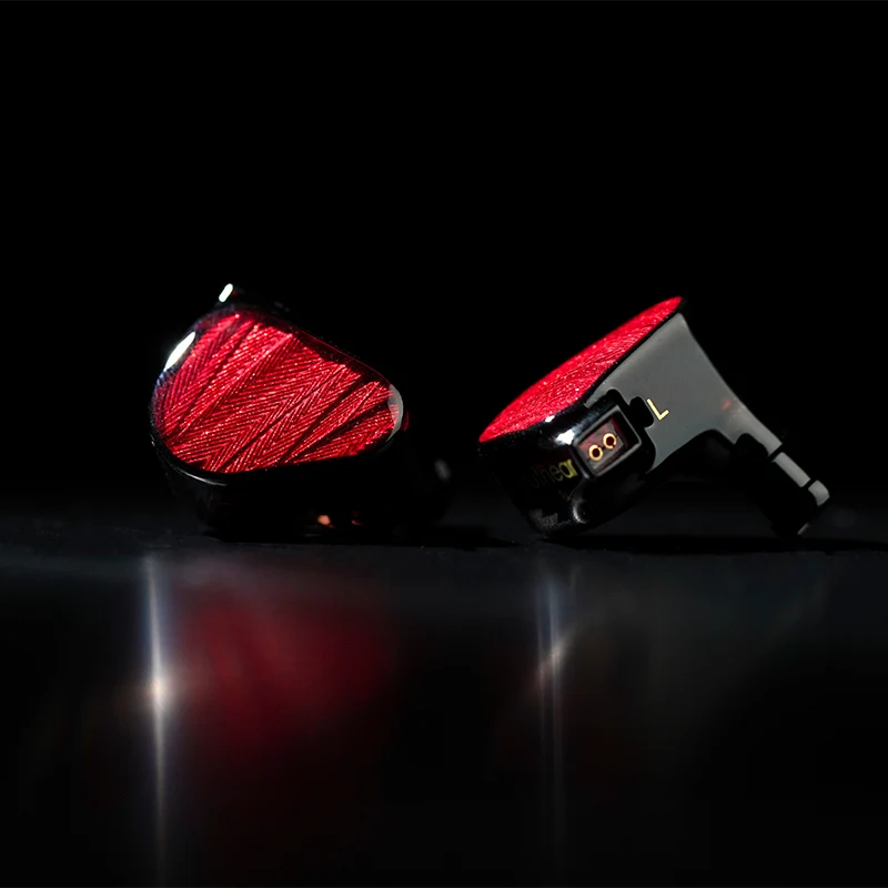 Truthear x Crinacle Zero: RED Dual Dynamic Driver In-ear Monitor with Detachable Cable