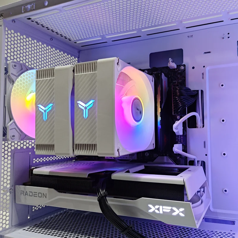 Aurora X5M White Desktop Gaming PC | AMD Ryzen 7 8700F | 16GB (2x8GB) RAM | 1TB SSD | RX 9060 XT | Windows 11 Pro