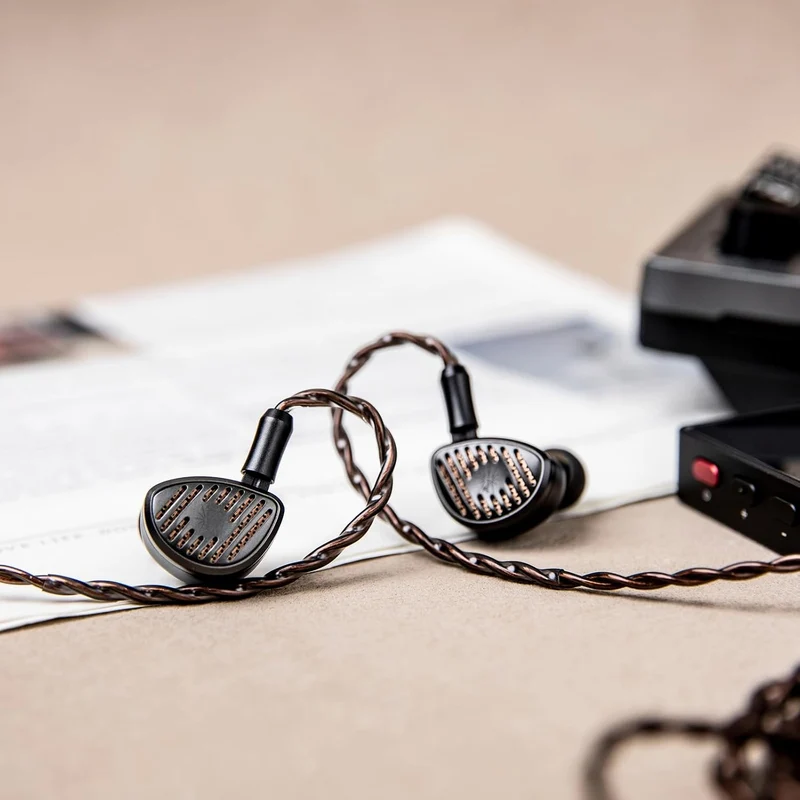 Kiwi Ears Septet 1DD + 4BA + 1 Planar + 1 PZT Quadbrid In-Ear Monitor, with Balance and Engaging Tuning, 3.5mm/4.4mm Modular Cable (Grey)