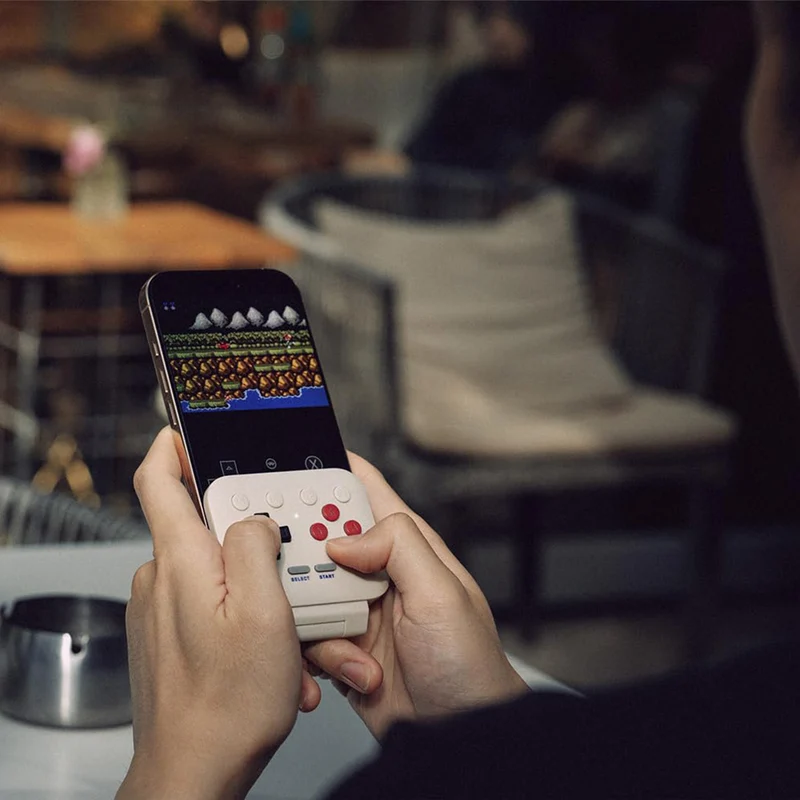 8Bitdo FlipPad USB-C Mobile Gaming Controller for iOS/ Android (G Classic Ed.) (85JA)