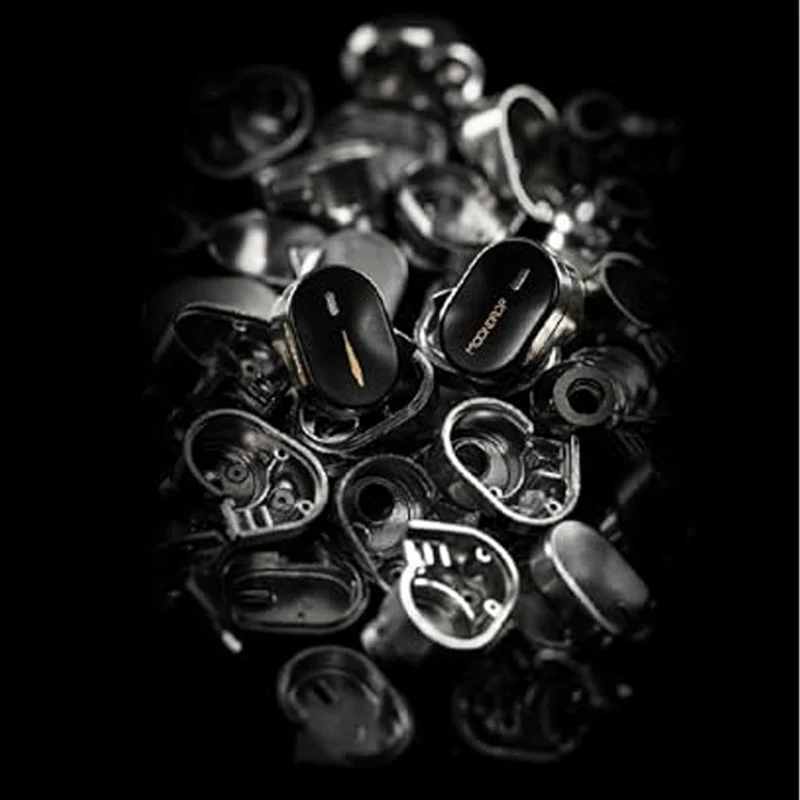Moondrop CHU III High-Performance Dynamic Driver In-Ear Earphones (Black, Silver)