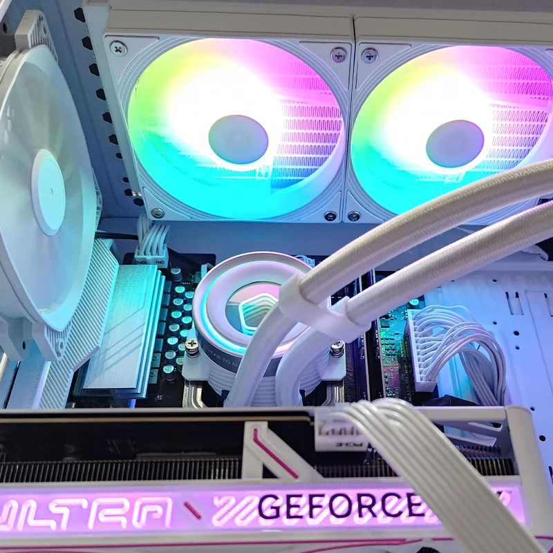 Aurora Air White Desktop Gaming PC | AMD Ryzen 7 8700F | 16GB (2x8GB) RAM | 1TB SSD | RTX 5060 Ti | Windows 11 Pro
