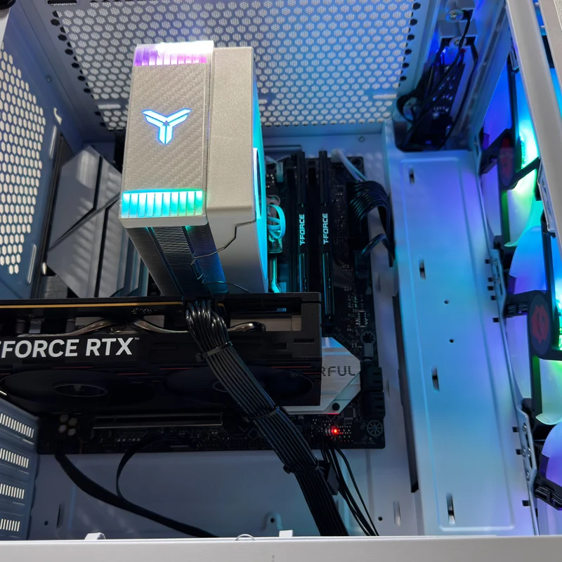 Sigma Aurora White Desktop Gaming PC | AMD Ryzen 5 7500F | 16GB (2x8GB) RAM | 1TB SSD | RTX 5060 | Windows 11 Pro