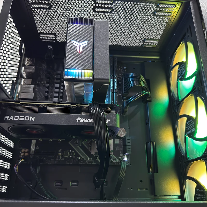 Aurora S200 Black Desktop Gaming PC | AMD Ryzen 7 8700F | 16GB(2x8GB) RAM | 1TB SSD | RX 9060 XT | Windows 11 Pro