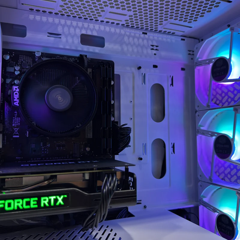 Alpha Master Elite White Desktop Gaming PC | AMD Ryzen 5 5500 | 16GB (2x8GB) RAM | 512GB SSD | RTX 3050 | Windows 11 Pro