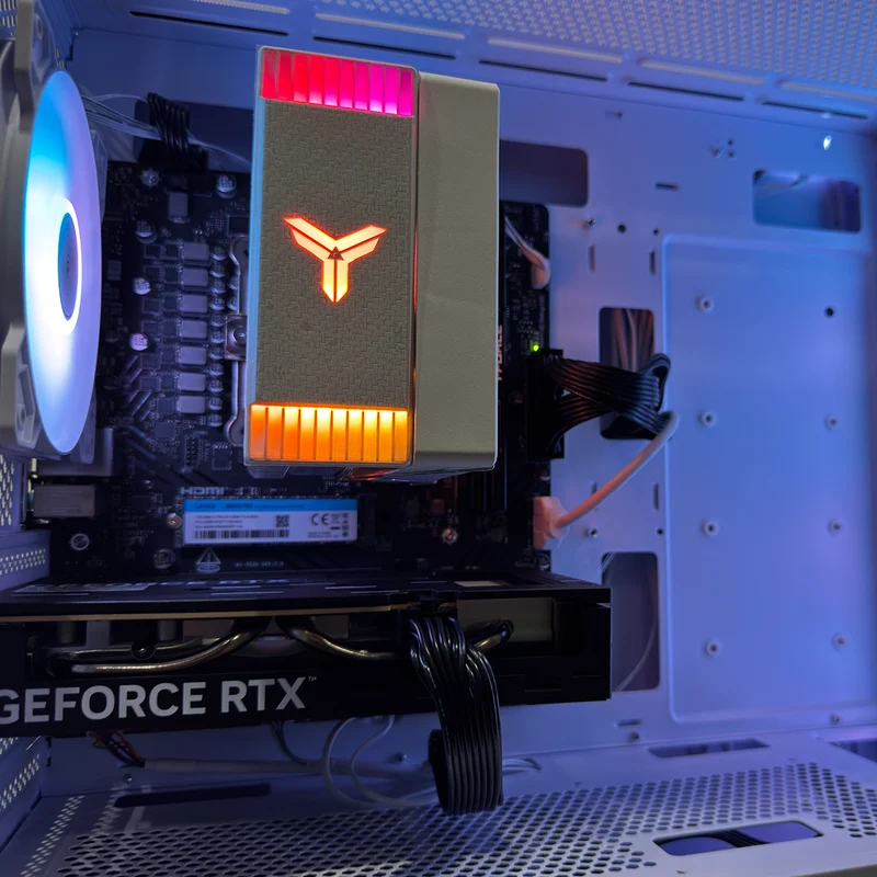 Sigma X5M White Desktop Gaming PC | AMD Ryzen 5 7500F |16GB (2x8GB) RAM | 1TB SSD | RTX 5060 | Windows 11 Pro