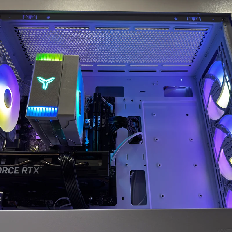 Sigma X5M White Desktop Gaming PC | AMD Ryzen 5 7500F |16GB (2x8GB) RAM | 1TB SSD | RTX 5060 | Windows 11 Pro
