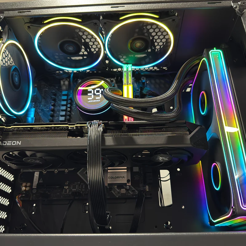 Sophos Klaw Black Desktop Gaming PC | AMD Ryzen 7 9700X | 32GB (2x16GB) RAM | 1TB SSD | RX 9060 XT | Windows 11 Pro