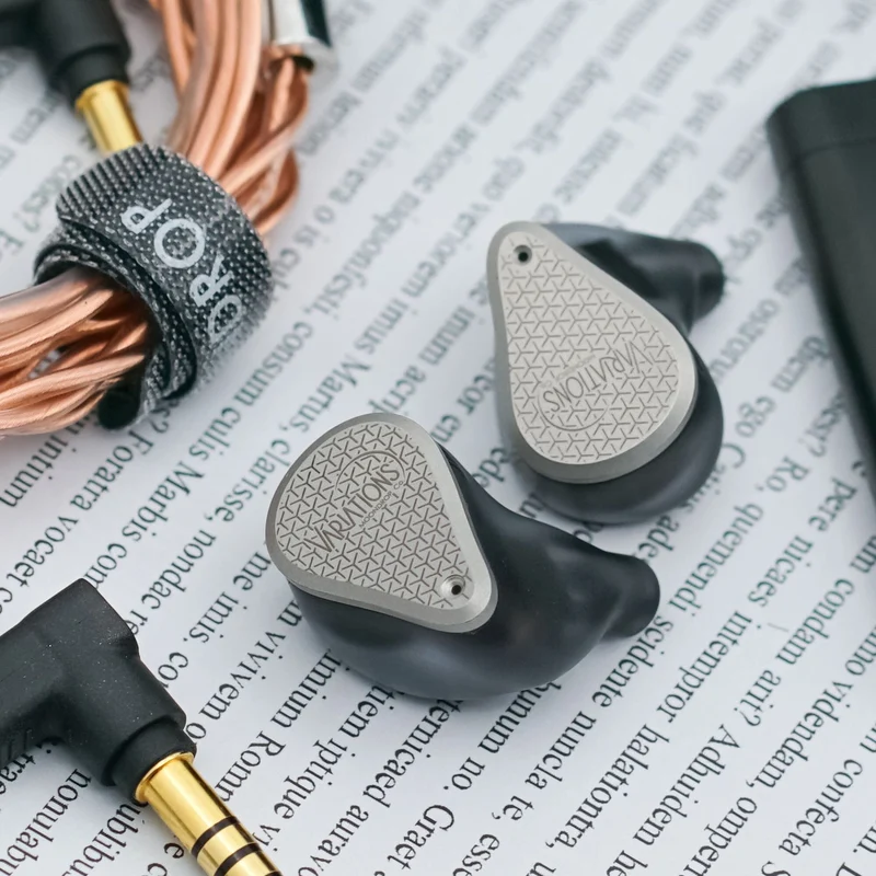 Moondrop Variations 1DD+2BA+2EST Tribrid Technology In-Ear Monitor with Interchangeable Cable