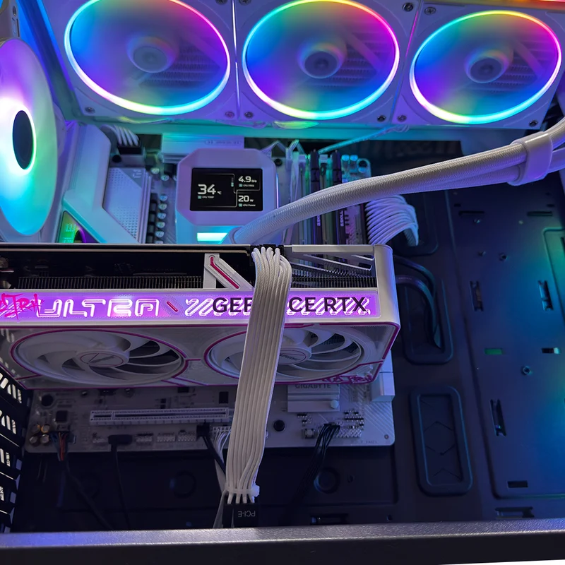 Sophos TD500 RYU version White Desktop Gaming PC | AMD Ryzen 7 9700X | 32GB (2x16GB) RAM | 1TB SSD | RTX 5060 TI | Windows 11 Pro