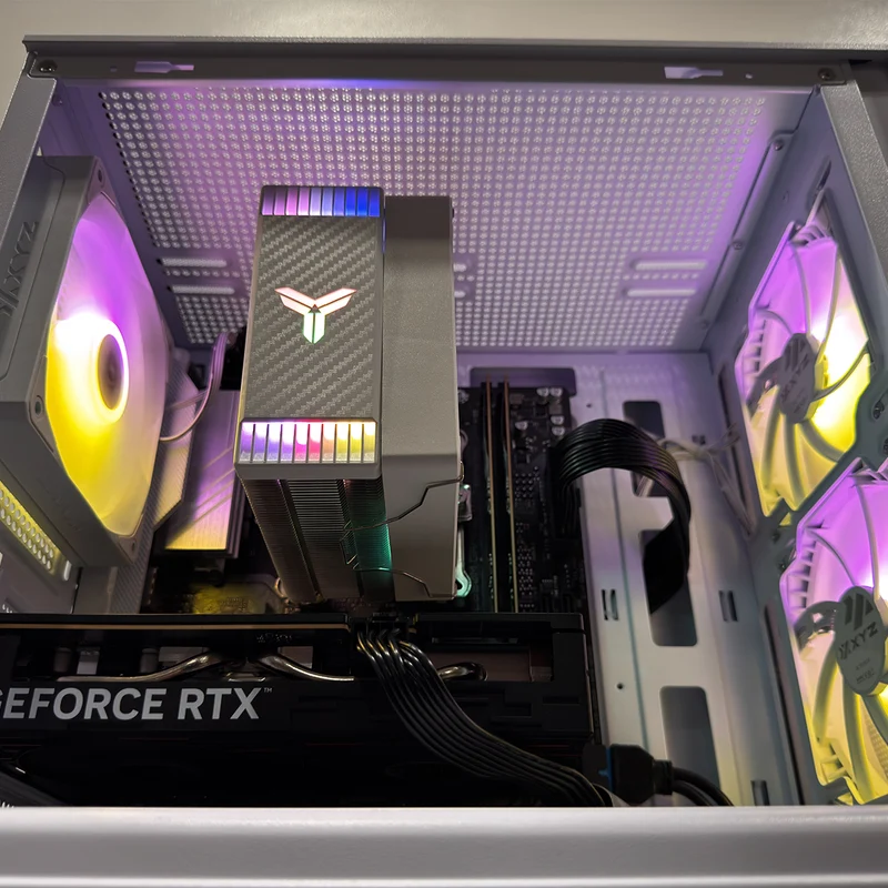 Sigma Atom White Desktop Gaming PC AMD Ryzen 5 7500F | 16GB (2x8GB) RAM | 1TB SSD | RTX 5060 | Windows 11 Pro