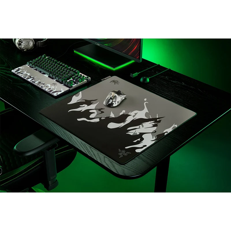 Razer Gigantus V2 Pro Soft Esports Gaming Mouse Mat - L (NiKo Edition)