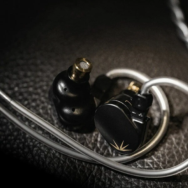 Moondrop CHU II DSP High-Performance Dynamic Driver In-ear Earphones