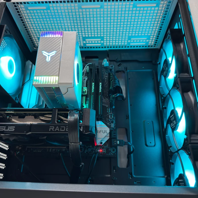 Sigma CC560 V2 White Desktop Gaming PC | AMD Ryzen 5 8400F | 16GB (2x8GB) RAM | 1TB SSD | RX 9060 XT (8GB) | Windows 11 Pro