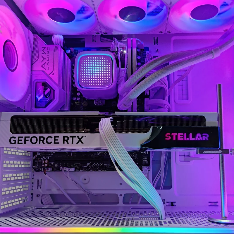 Sophos G400A White Desktop Gaming PC | AMD Ryzen 7 9700X | 32GB RAM | 1TB SSD | RTX 5070 OC | Windows 11 Pro